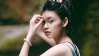 Di samping itu, Gege tampaknya memiliki hobi bermain tenis dan mengambil foto. Dirinya memiliki akun Instagram khusus sebagai galeri foto hasil jepretannya. (Foto: Instagram @gegeelisa94)