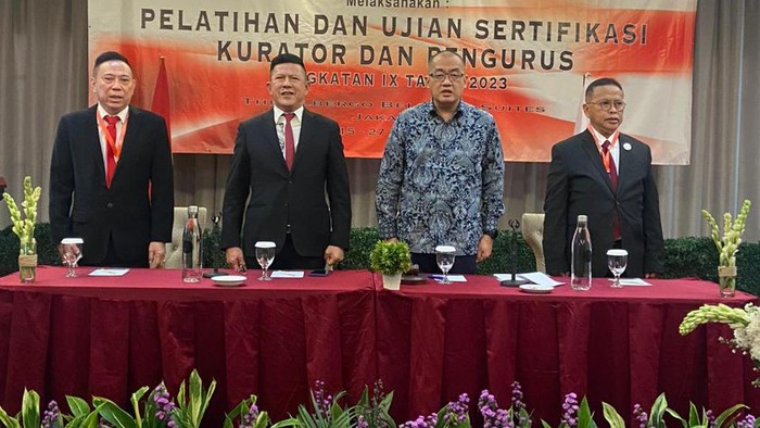 HKPI-Kemenkumham Gelar Pelatihan dan Ujian Sertifikasi Kurator Himpunan Kurator dan Pengurus Indonesia (HKPI) menggelar kegiatan pelatihan dan ujian sertifikasi kurator di Jakarta.