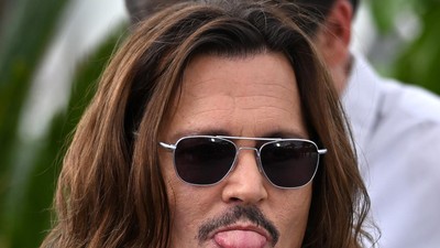 Foto: Penampilan Johnny Depp Picu Kontroversi di Cannes Film Festival 2023