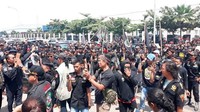 Pimpinan DPRD Kabupaten Bekasi juga mengusulkan kepada Kemendagri usulan tiga nama calon pengganti Dani Ramdan. Yakni ada Kadishub Kabupaten Bekasi, Yana Suyatna; Kadis Pemberdayaan Masyarakat dan Desa Kabupaten Bekasi, Rahmat Atong; dan Kadishub Provinsi Jabar, Koswara.