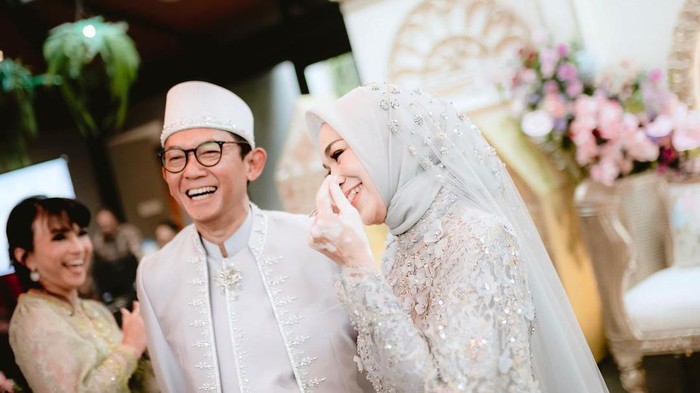 marshanda Ibunda Marshanda menikah lagi.