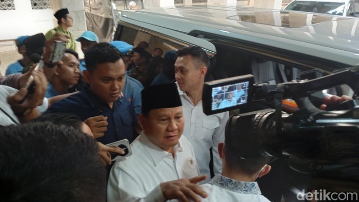 Menhan sekaligus Ketum Gerindra Prabowo Subianto di Masjid Istiqlal (Adrial/detikcom).
