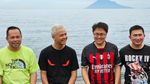 Momen Ganjar Jalan Santai Bersama Warga di Manado