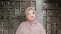 Pengacara Desta mengungkapkan, alasan gugatan cerai itu hanya karena ketidaksejalanan visi dan misi, bukan karena orang ketiga maupun faktor ekonomi. (Foto: Instagram @natasharizkynew)