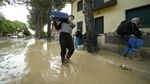 Penampakan Banjir Landa Italia