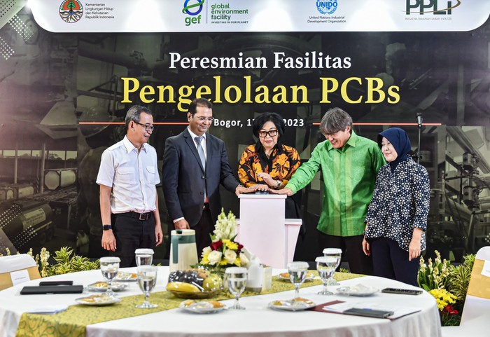 Peresmian Fasilitas Pengelolaan PCBs Non Thermal Pertama di Indonesia