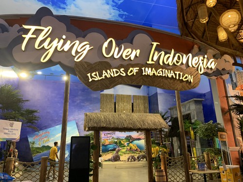 Pintu masuk wahana ‘Flying Over Indonesia’ di Trans Studio Bali. (Siti Mu’amalah)
