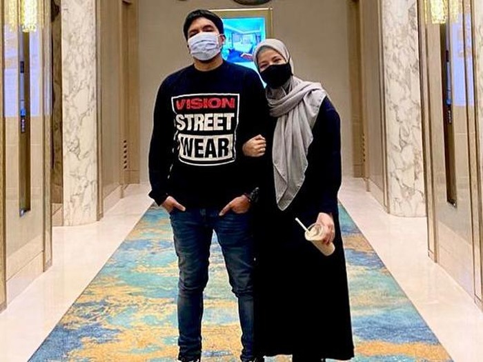 Potret Desta dan Natasha Rizki