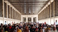 Acara yang berlangsung di Masjid Istiqlal itu digelar oleh Badan Komunikasi Pemuda Remaja Masjid Indonesia (BKPRMI), Dunia Melayu Dunia Islam (DMDI), dan Yayasan Prabowo Subianto.