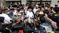 Usai acara, Prabowo enggan berkomentar saat ditanya awak media terkait sosok cawapres yang akan mendampinginya di Pilpres 2024.