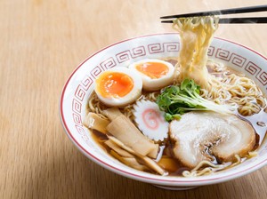 5 Varian Ramen Populer, Toripaitan hingga Shoyu