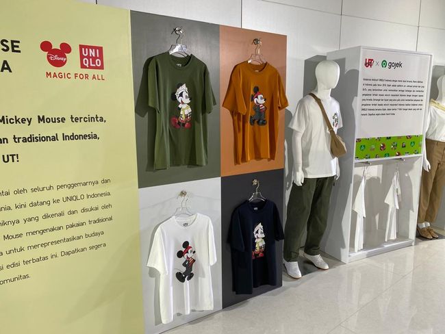 baju mickey mouse uniqlo