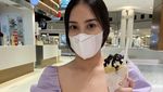 Momen Seru Anya Geraldine Saat Menikmati Wine dan Dessert