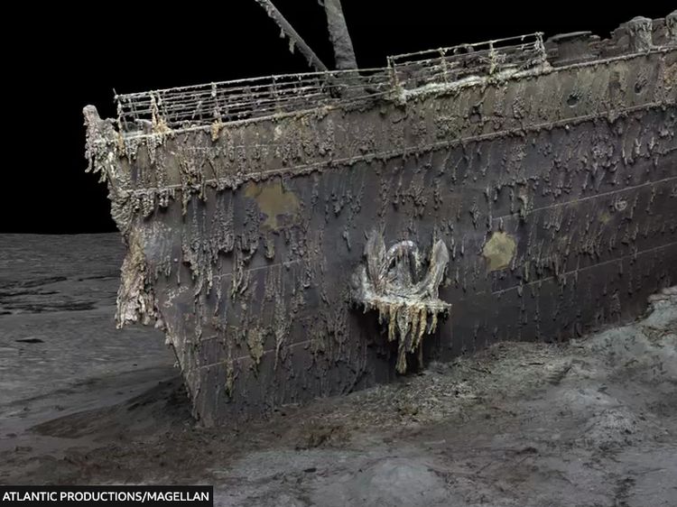 Penampakan Utuh Bangkai Kapal Titanic di Dasar Laut