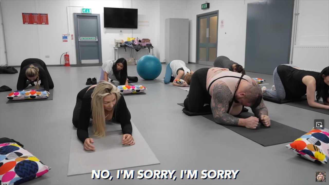 Eddie Hall Jadi Wanita Hamil