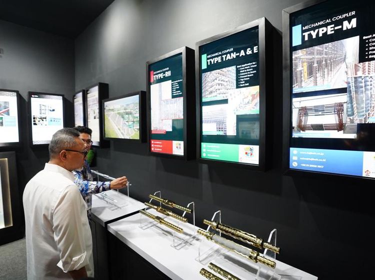 Fix, Mendag Resmikan Mal Bahan Bangunan Okabe di Tangsel