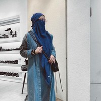 Setelah menjadi ibu rumah tangga, Inara memutuskan untuk berhenti dari dunia hiburan Tanah Air sejak 2016 dan fokus mengurus keluarga. Foto: Dok. Instagram @mommy_starla.