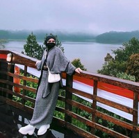 Inara Rusli memeluk agama Islam dari sang ayah yang seorang mualaf. Usai menikah dan melahirkan anak pertamanya, Inara meminta restu kepada suaminya untuk menggunakan hijab. Foto: Dok. Instagram @mommy_starla.