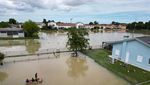 Foto Udara Banjir di Italia yang Tewakan 13 Warga