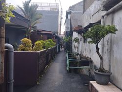 Alamat Land Cruiser Kasus Hakim Agung di Gang Sempit Bikin Geger