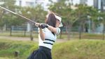 7 Gaya Sporty Gege Elisa Main Golf
