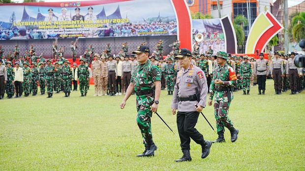 Kapolri Jenderal Listyo Sigit Prabowo dan Panglima TNI Laksamana TNI Yudo Margono