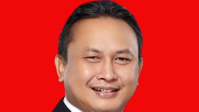Eks pejabat OJK diangkat menjadi Komisaris Utama Mandiri Sekuritas
