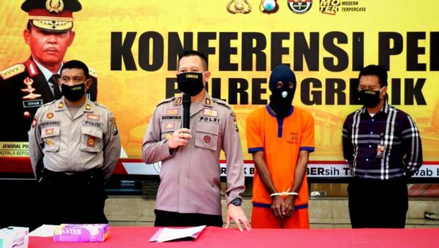 Pembunuhan di Tol Kebomas Gresik
