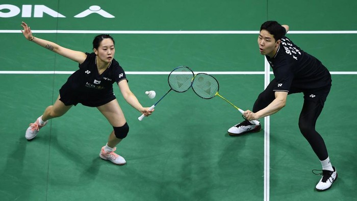 SUZHOU, CHINA - MAY 19, 2023 - Seo Seung Jae and Chae Yu Jung of South Korea compete  in the TotalEnergies BWF SUDIRMAN CUP Finals 2023 between South Korea and Chinese Taipei in Suzhou, Jiangsu Province, China on May 19, 2023. (Photo credit should read CFOTO/Future Publishing via Getty Images)