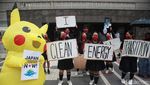 Ada Pikachu Demo di Kedubes Jepang Minta Setop Danai Energi Fosil