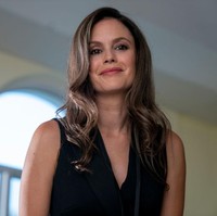 Bicara soal seks di publik bukan pertamakalinya dilakukan Rachel Bilson. Pada Maret 2023 ini dia juga berbicara tentang kesulitan orgasme yang kerap dirasakan banyak wanita lainnya di podcastnya Broad Ideas. Foto: Getty Images