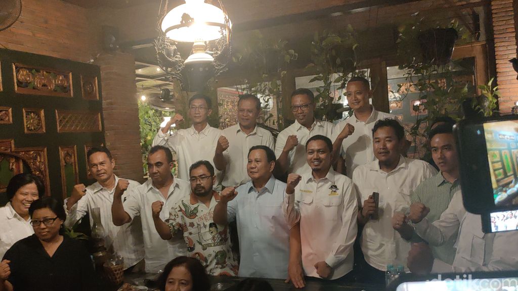 Relawan Gibran dan Jokowi di Solo dukung Prabowo Subianto jadi capres 2024. Foto diunggah Jumat (19/5/2023)