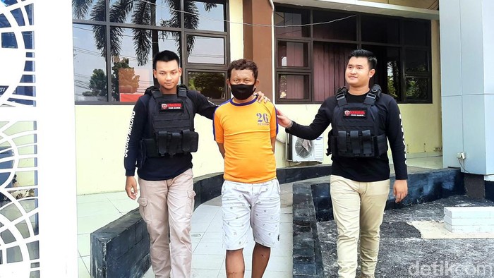 Tersangka curanmor yang berhasil diamankan Tim Taktis Sanggabuana Polres Karawang