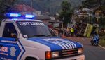 Truk Pengangkut Air Minum Kecelakaan di Nagreg Bandung