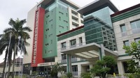 Kelas internasional di FE UNJ akan dilakukan secara tatap muka dan akan dilakukan dalam bahasa Inggris. Selain itu, mahasiswa akan mendapatkan pengalaman internasional dengan mengikuti Kuliah Kerja Lapangan (KKL) internasional yang dapat dipilih oleh mahasiswa. Mereka juga diwajibkan mengikuti kursus musim panas atau belajar di luar negeri selama satu semester. Program ini gratis ditawarkan oleh universitas mitra terpilih di luar negeri.  
