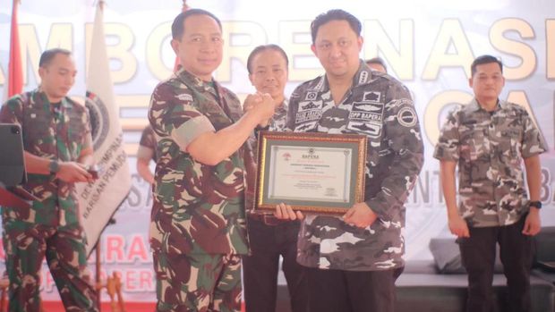 Wakil Kepala Staff Angkatan Darat (Wakasad) Letnan Jenderal Agus Subiyanto menghadiri kegiatan Pelatihan Bela Negara yang diselenggarakan oleh BAPERA. (dok.ist)