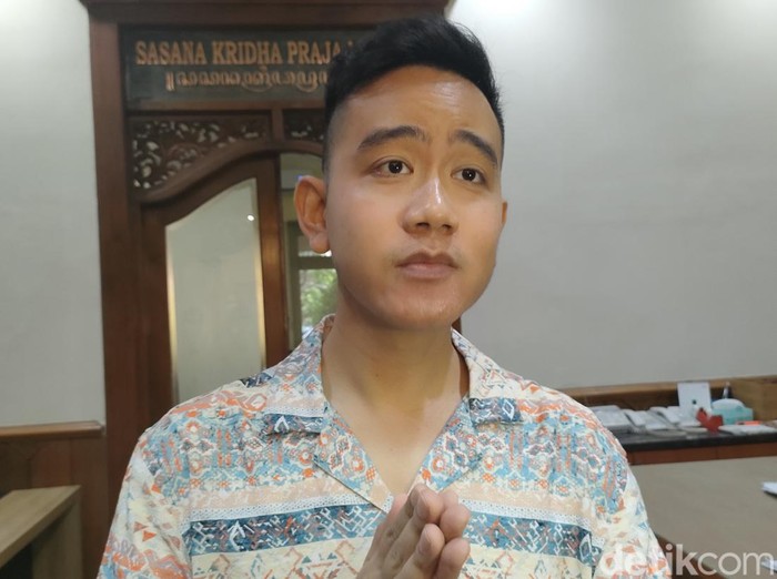Wali Kota Solo Gibran Rakabuming Raka di Balai Kota Solo, Jumat (19/5/2023).