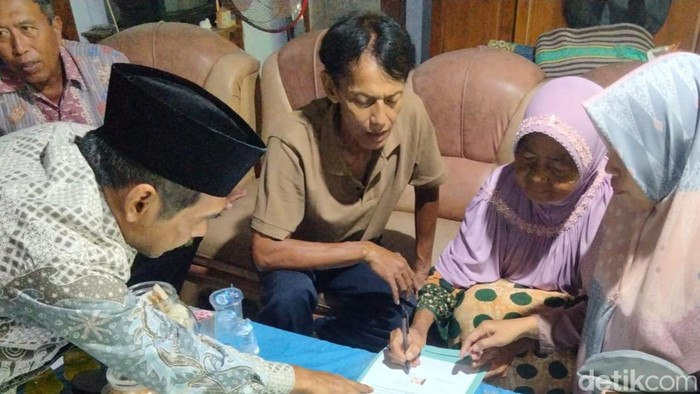 Warga Blitar hibahkan tanah untuk madrasah