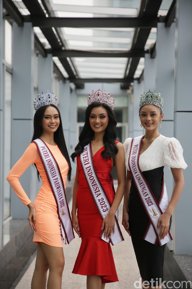Inilah kecantikan khas Indonesia dari tiga pemenang Puteri Indonesia 2023. Foto: Agung Pambudhy.