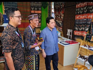 Dukungan BRI untuk Perajin Aksesori di Labuan Bajo hingga Mejeng di Pameran