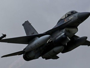 Pilot Ukraina Sebut Jet Tempur F-16 Seperti Pisau Swiss Army