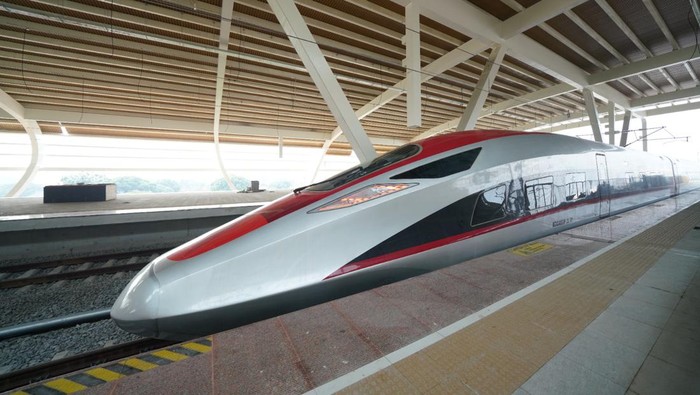 Kereta Cepat JKT-BDG Mulai Diuji Coba Ngegas dari Tegalluar ke Halim