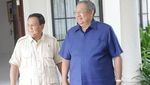 Momen Hangat Pertemuan Prabowo-SBY di Pacitan