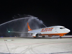 Saham Maskapai Jeju Air Anjlok Buntut Kecelakaan Pesawat