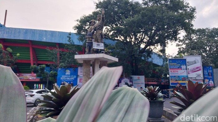 Monumen TGP di Kota Malang yang akan digeser oleh Pemkot.