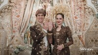 Pasangan Enzy Storia Leovarisa dan Maulana Kasetra telah resmi menikah hari ini. Foto: @davidsalimphotography