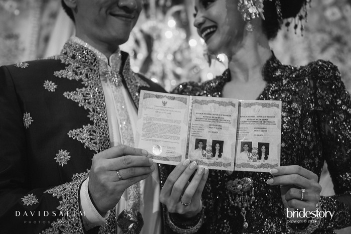 Pernikahan Enzy Storia Pernikahan Enzy Storia