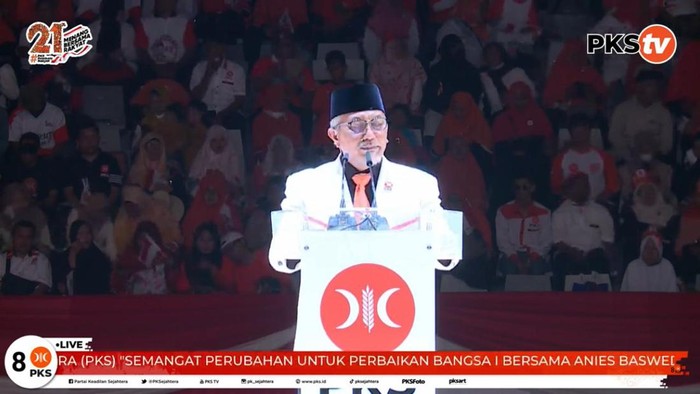 Presiden PKS Ahmad Syaikhu di Milad ke-21 PKS