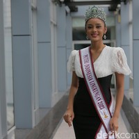 Lulu Zaharani Krisna Widodo mengucapkan hal yang paling berkesan selama masa karantina adalah waktu bangun pagi hari yang harus disiplin. Bangun pagi kita harus lari-lari setiap pagi bareng, itu pengalaman yang paling tidak terlupakan dan akan selalu dikenang, sebut Lulu.  Foto: Agung Pambudhy.