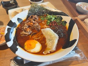 Ramen Niku Mala dan Gyoza Truffle Jadi Menu Andalan Restoran Ramen di Bekasi Ini